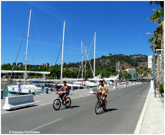 Malaga - Cyclists 01